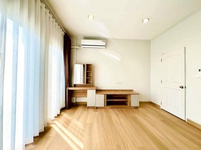 /international/th/70-91-soi-on-nut-70-yaek-1-on-nut-rd-prawet-bangkok-10250-tha-prawet-bangkok-340065941858/