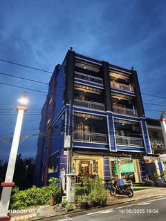 /international/th/เร็กเก้-บาร์-ถนน-มหาราช-กระบี่ใหญ่-กระบี่-81000-ประเทศไทย-กระบี่-krabi-340000137070/
