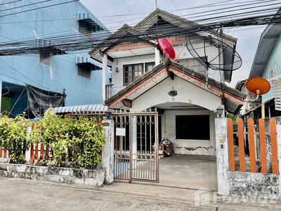 /international/th/4225-soi-muban-prem-ruethai-20-yaek-5-nong-bon-prawet-bangkok-10250-tha-nong-bon-bangkok-340066011788/