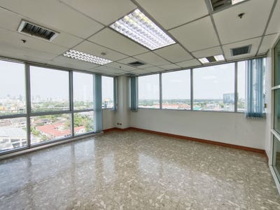 /international/th/nang-linchi-rd-chong-nonsi-yan-nawa-bangkok-10120-tha-chong-nonsi-bangkok-340000074602/