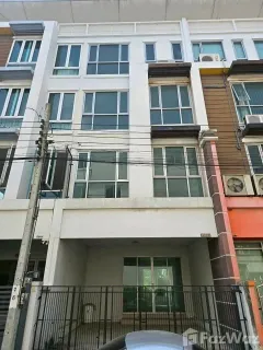 /international/th/highway-3701-khlong-sam-prawet-lat-krabang-bangkok-10520-tha-khlong-sam-prawet-bangkok-340065950498/