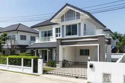 /international/th/soi-muban-roi-phrueksa-kamphaeng-saen-kamphaeng-saen-nakhon-pathom-73140-tha-kamphaeng-saen-changwat-nakhon-pathom-340000127532/