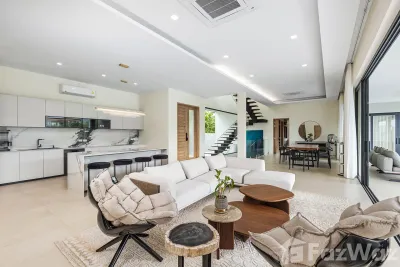 /international/th/manick-hillside-villas-phuket-si-sunthon-thalang-phuket-83110-thailand-thalang-phuket-340000158605/