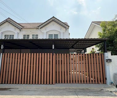 /international/th/srk-multimedia-plc-siriphat-soi-punnawithi-24-bang-chak-phra-khanong-bangkok-10260-tha-bang-chak-bangkok-340066025776/