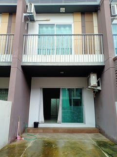 /international/th/viriyah-insurance-plc-agent-office-muban-sin-nakhon-ville-pracha-uthit-khu-sang-soi-muban-sin-nakhon-ville-pracha-uthit-khu-sang-nai-khlong-bang-pla-kot-phra-samut-chedi-samut-prakan-10290-tha-nai-khlong-bang-pla-kot-samut-prakan-340065948551/