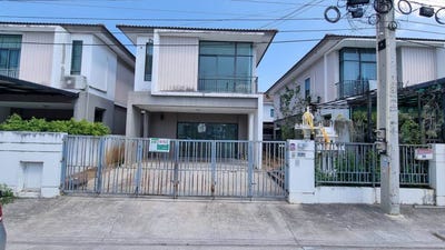 /international/th/soi-muban-pruksa-ville-71-2-laem-chabang-bang-lamung-bang-lamung-chon-buri-20150-tha-bang-lamung-chon-buri-340065848455/