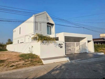 /international/th/soi-muban-nakharin-garden-6-khlong-sam-prawet-lat-krabang-bangkok-10520-tha-khlong-sam-prawet-bangkok-340065922652/