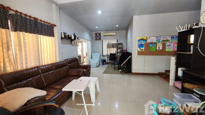 /international/th/liangmuang-20-makham-tia-surat-thani-84000-thailand-surat-thani-changwat-surat-thani-340065998799/