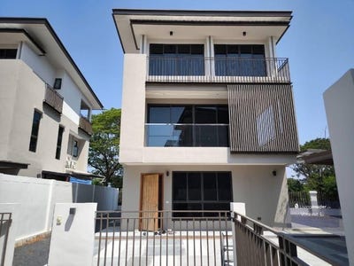 /international/th/aq-arbor-เฉลิมพระเกียรติรัชกาลที่-9-ซอย-48-แยก-10-2-dok-mai-prawet-bangkok-10250-tha-dok-mai-bangkok-340065990600/
