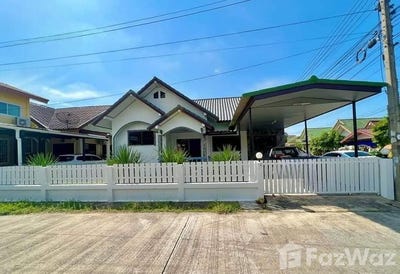 /international/th/chitphon-si-intharathit-road-thanon-yai-lop-buri-15000-thailand-lop-buri-changwat-lop-buri-340000123738/