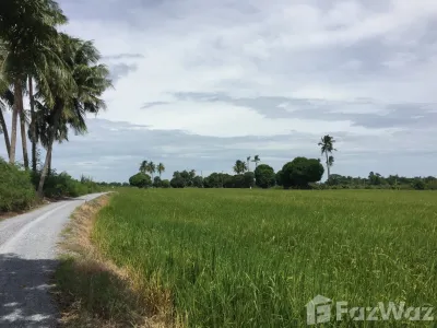 /international/th/ถนน-พันศรโยธา-รั้วใหญ่-สุพรรณบุรี-72000-ประเทศไทย-สุพรรณบุรี-340000035999/