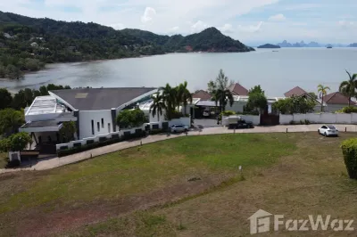 /international/th/soi-muban-estate-beach-front-pa-khlok-thalang-phuket-83110-tha-pa-khlok-phuket-province-340065965964/