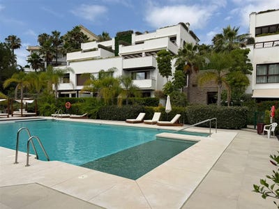 /international/es/marbella-marbella-golden-mile-lomas-del-rey-spain-valencian-community-210066051078/