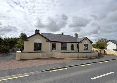 /international/ie/milltown-road-doonbeg-clare-210066048802/