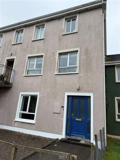 /international/ie/11-woodview-park-lahinch-road-ennistymon-clare-210066045631/