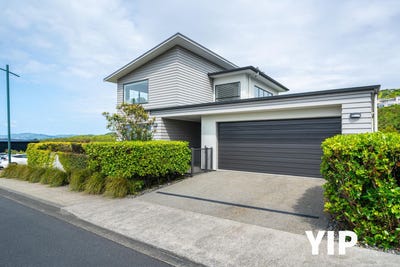 /international/nz/14-cromwell-point-newlands-wellington-380066112219/