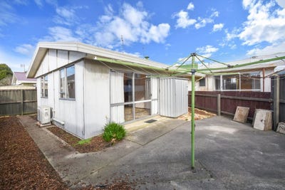 /international/nz/caversham-dunedin-city-380066177823/