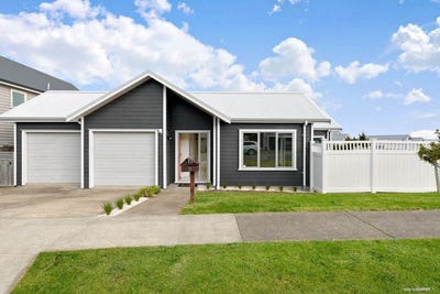 /international/nz/13-cape-cod-drive-gulf-harbour-rodney-380066175956/