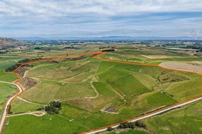 /international/nz/175-stirling-road-waikaia-southland-380066085297/