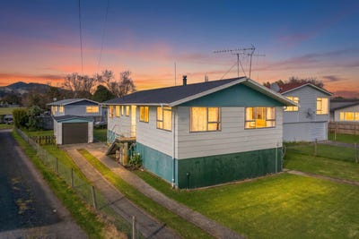 /international/nz/25-paki-street-huntly-waikato-380066118487/
