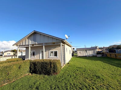 /international/nz/12-christian-street-dannevirke-tararua-380066122006/