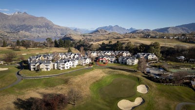 /international/nz/arrowtown-queenstown-380066112456/