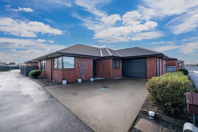 /international/nz/14-bainfield-road-waikiwi-invercargill-city-380066180065/