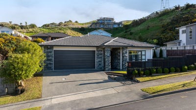 /international/nz/11-bickerton-rise-churton-park-wellington-city-380066104799/