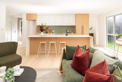 /international/nz/silverstream-road-crofton-downs-wellington-city-380066106130/