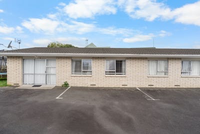 /international/nz/snead-place-hamilton-east-waikato-380066089189/