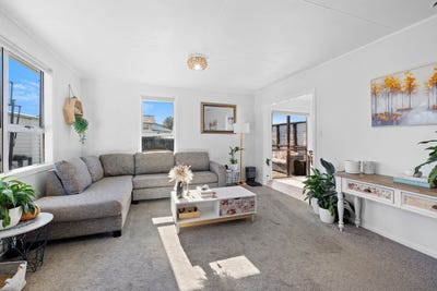 /international/nz/164-rata-street-inglewood-new-plymouth-380066116891/