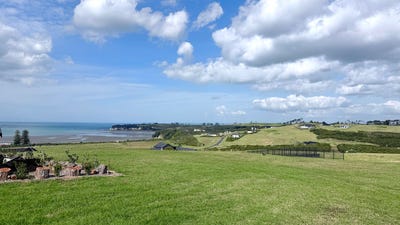 /international/nz/4-hurihuri-road-okura-north-shore-city-380066123854/