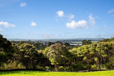 /international/nz/13-trig-station-rise-paremoremo-north-shore-city-380066077753/