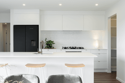 /international/nz/longview-lake-hawea-wanaka-380066100626/