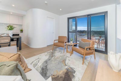 /international/nz/point-chevalier-auckland-city-380066103177/