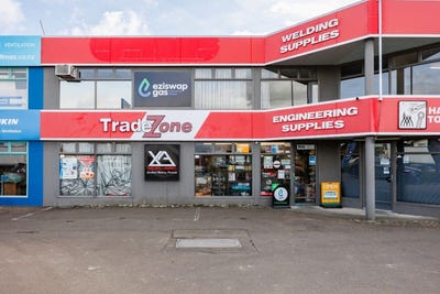 /international/nz/milson-palmerston-north-city-380066146315/