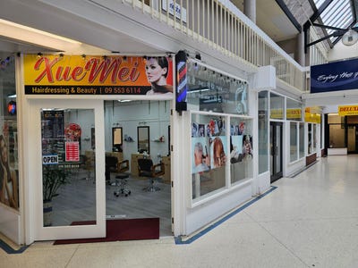 /international/nz/182-great-south-road-papakura-auckland-380066128405/
