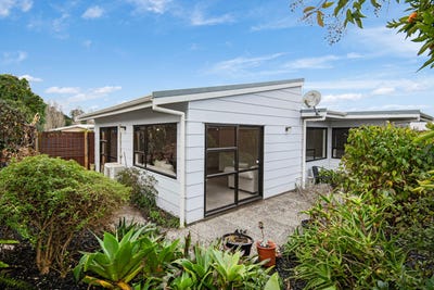 /international/nz/otangarei-whangarei-380066180121/