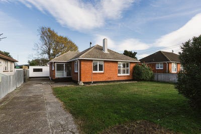 /international/nz/1004-bledisloe-street-raureka-hastings-380066106858/