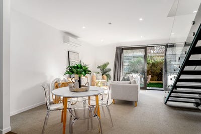 /international/nz/20-trent-street-island-bay-wellington-city-380066184922/