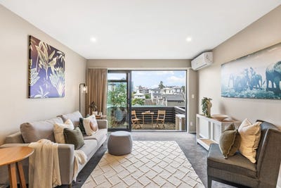 /international/nz/167-grant-road-thorndon-wellington-city-380066168428/