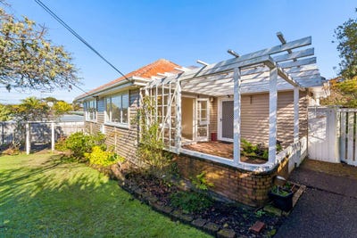 /international/nz/13-wernham-place-northcote-christchurch-city-380066168376/