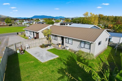 /international/nz/3-nowra-crescent-paeroa-hauraki-380066093356/