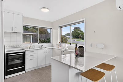/international/nz/saint-johns-auckland-city-380066181072/