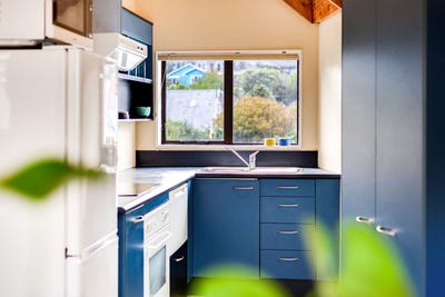 /international/nz/77-mein-street-newtown-wellington-city-380066099315/