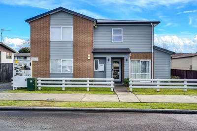 /international/nz/melville-hamilton-city-380066111095/