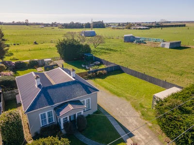 /international/nz/14-high-street-waimate-canterbury-380066118005/