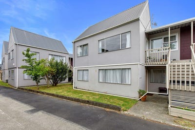 /international/nz/71-randwick-crescent-moera-waitaki-380066090869/