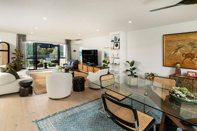 /international/nz/mairangi-bay-north-shore-city-380066077094/