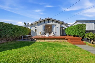 /international/nz/14-hardley-avenue-three-kings-auckland-380066121740/